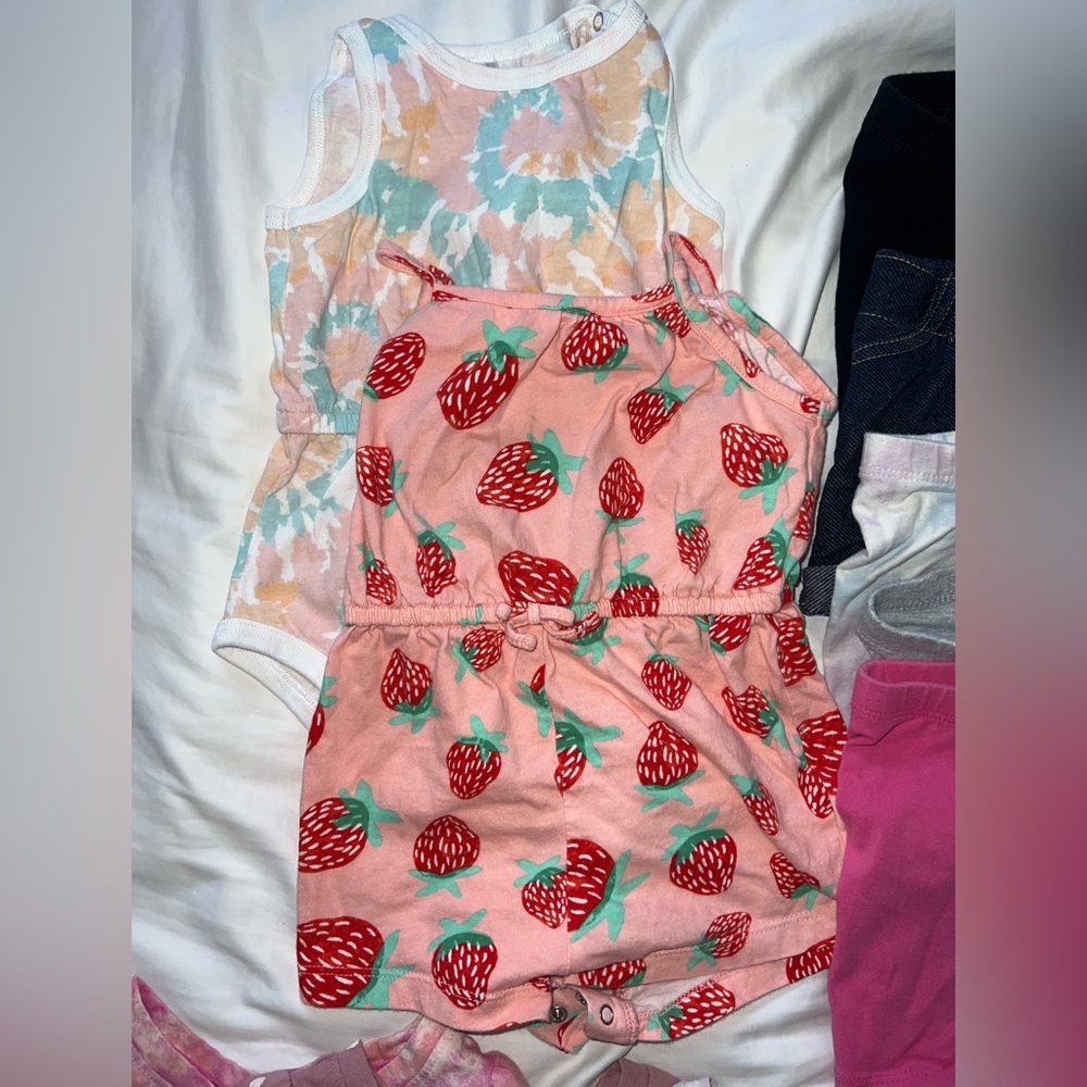 Assorted Summer 18-24 Baby Girl Clothing Set - Picture 2 of 7